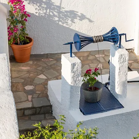 アパート To Pyrgaki *